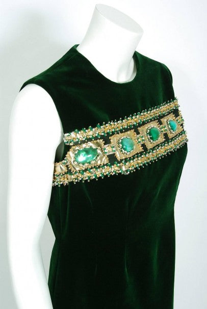 1969 Pierre Balmain Haute-Couture Green Velvet Beaded Jeweled Gown & Tassel Wrap 1969 Pierre Balmain Haute-Couture Green Velvet Beaded Jeweled Gown & Tassel Wrap