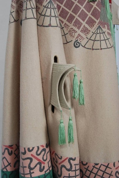 1970 Zandra Rhodes Couture Graphic Print Wool Bohemian Tassels Full-Length Cape