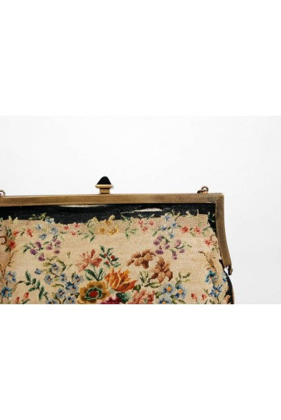 1954 Marilyn Monroe Owned Needlepoint Purse Worn for Marriage to Joe DiMaggio