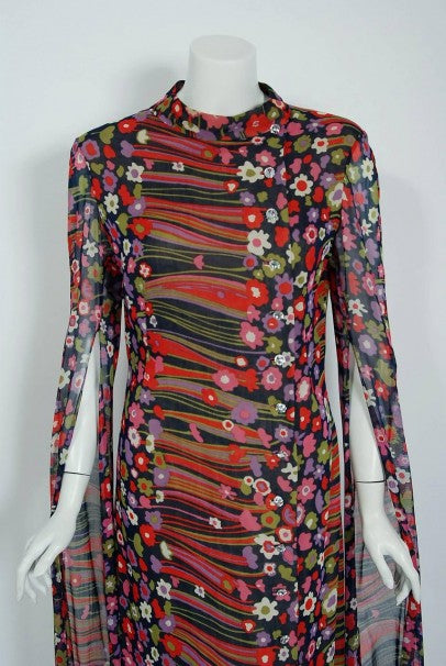 1960&#39;s Pauline Trigere Abstract Floral Cotton Kimono Angel-Sleeve Maxi Dress