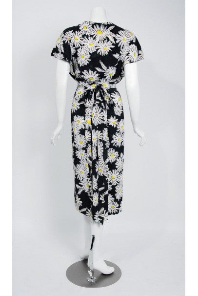 1970&#39;s Sheridan Barnet Daisy Print Crepe Plunge Wrap Dress British Vogue