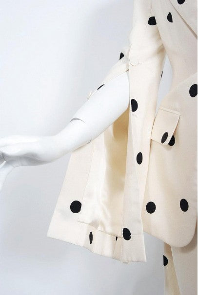 2004 Jean-Louis Scherrer Couture Ivory Polka Dot Silk Split-Sleeve Jacket Suit