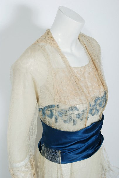 1910&#39;s Julius Garfinckel Couture Beige Embroidered Lace Blue Silk Sash Dress