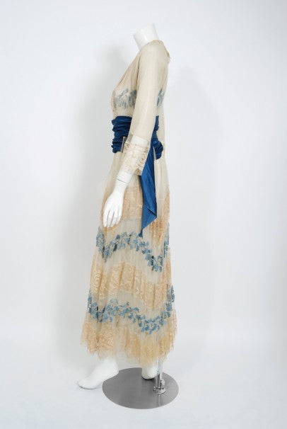 1910&#39;s Julius Garfinckel Couture Beige Embroidered Lace Blue Silk Sash Dress