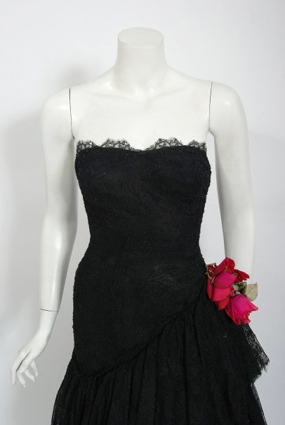 1940&#39;s Jeanne Lanvin Haute Couture Black Lace Strapless Asymmetric Tiered Dress