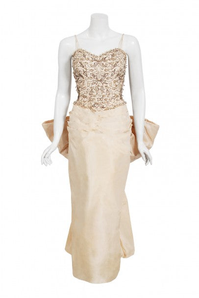 1950&#39;s Custom Couture Hourglass Jeweled Beaded Ivory Silk Back-Bow Gown