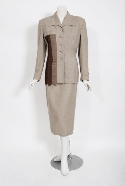 1954 Lilli-Ann Dove Gray Sharkskin Pintuck Stripes Jacket Hourglass Suit