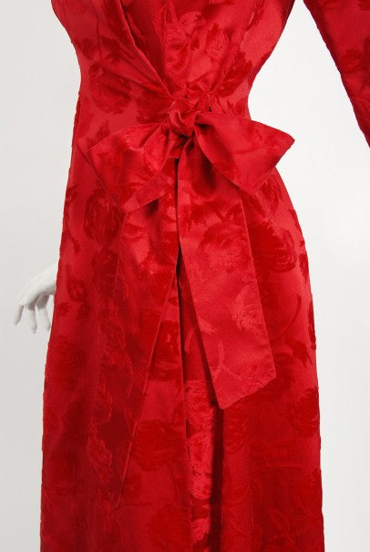 1962 Juel Park of Beverly Hills Red Roses Flocked Satin Dressing Gown