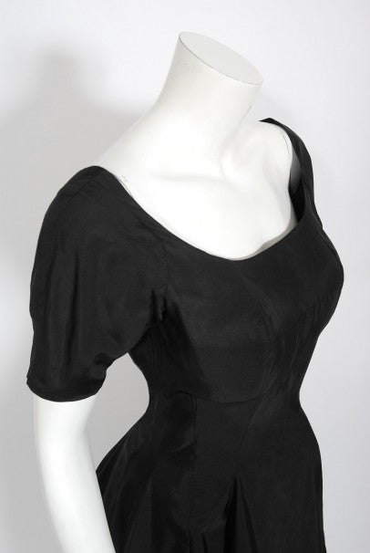 1950&#39;s Madame Grès Haute Couture Sculpted Silk Back-Bow Dress &amp; Jacket