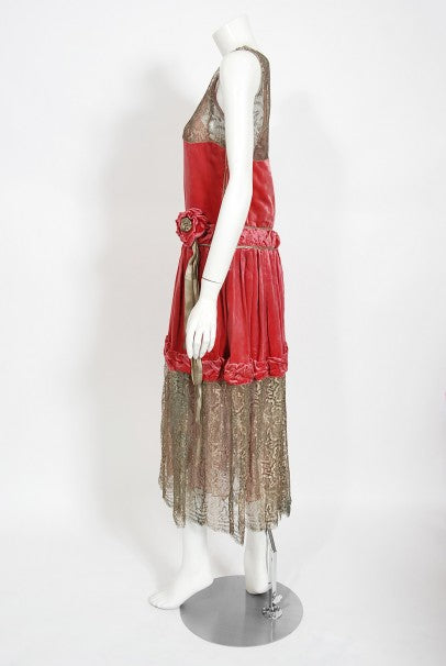 1920&#39;s Bedell Couture Magenta Velvet Metallic-Gold Lace Flapper Dress