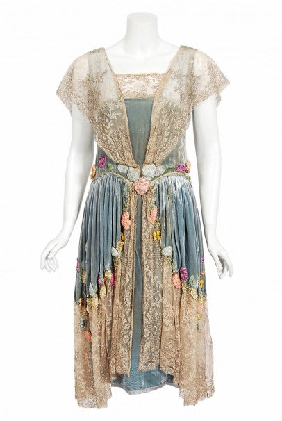 1920&#39;s Sadie Nemser Couture Beaded Floral Appliqué Velvet &amp; Lace Dress