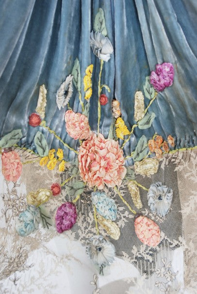 1920&#39;s Sadie Nemser Couture Beaded Floral Appliqué Velvet &amp; Lace Dress