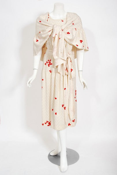 yves saint laurent silk dress Bonhams Cornette de Saint Cyr : Yves Saint Laurent, collection Haute Couture, Printemps-Et 1995. Robe du soir longue en satin de soie bleu ciel. Cration Yves Saint Laurent