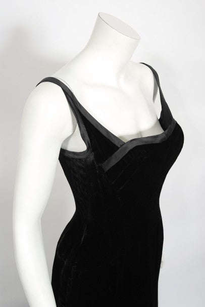 1967 Don Loper Couture For Barbra Streisand Black Hourglass Gown &amp; Hat