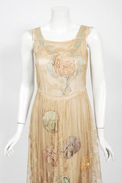 1920&#39;s Martha Weathered Couture Pastel Silk Rosettes Filet Lace Dress