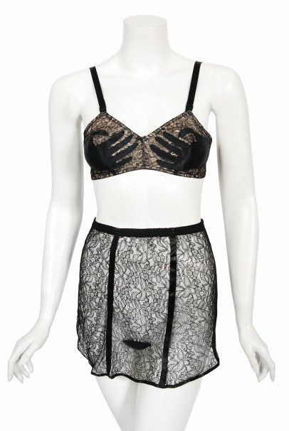 1940&#39;s Schiaparelli Inspired &#39;Hands On&#39; Silk Appliqué Lace Bra &amp; Tap Pants