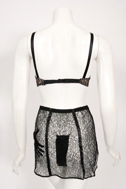 1940&#39;s Schiaparelli Inspired &#39;Hands On&#39; Silk Appliqué Lace Bra &amp; Tap Pants