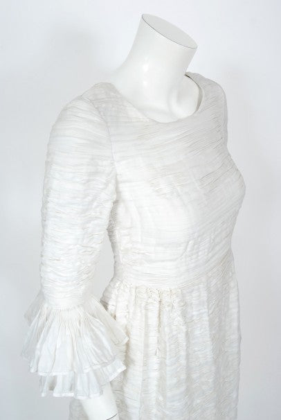 1960&#39;s Sybil Connolly Couture Pleated White Linen Bell-Sleeve Dress