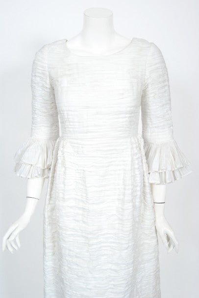1960&#39;s Sybil Connolly Couture Pleated White Linen Bell-Sleeve Dress
