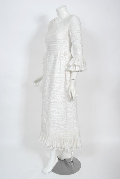 1960&#39;s Sybil Connolly Couture Pleated White Linen Bell-Sleeve Dress