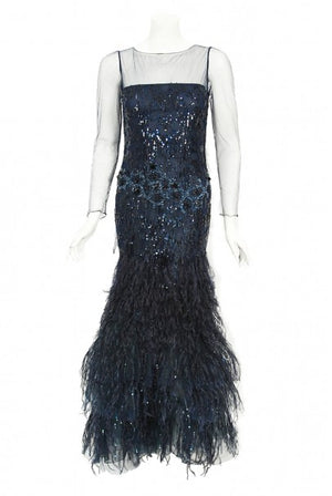 2005 Oscar de la Renta Navy Beaded Sheer-Tulle Hourglass Feather Mermaid Gown