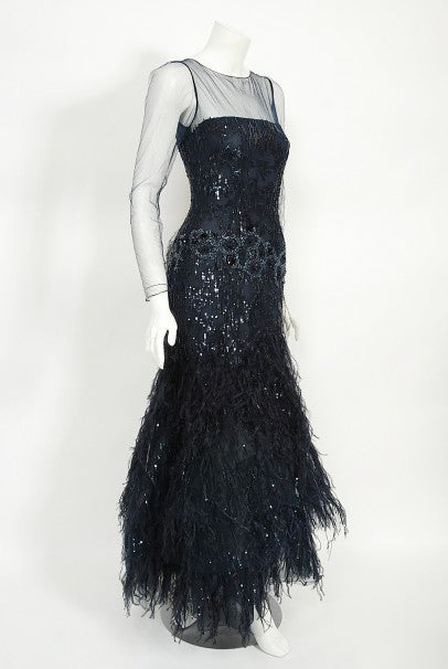2005 Oscar de la Renta Navy Beaded Sheer-Tulle Hourglass Feather Mermaid Gown