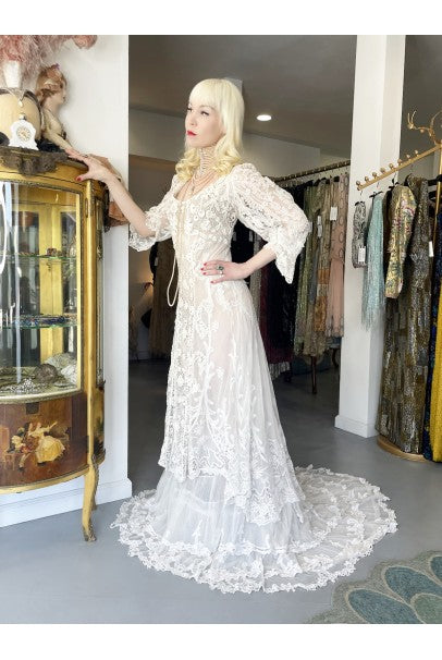 1908 Edwardian Couture White Irish Crochet Lace & Sheer Net Bridal Gown