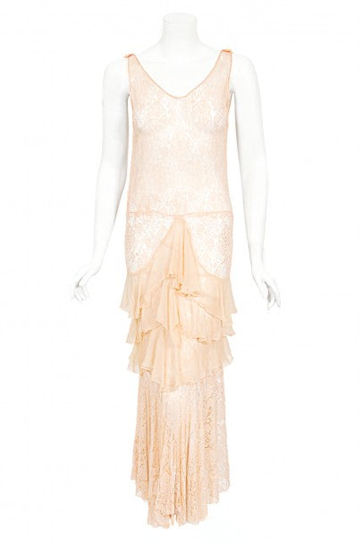 1930&#39;s Pale Pink Sheer Lace &amp; Tiered Silk Chiffon Bias Cut Deco Gown