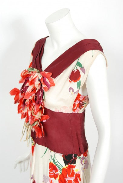 1930&#39;s Floral Garden Red Maroon Print Silk Bouquet Appliqué Couture Gown