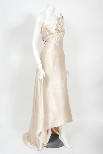 1940&#39;s Irene Lentz Couture Cream Silk Sculpted Asymmetric Bustier Gown