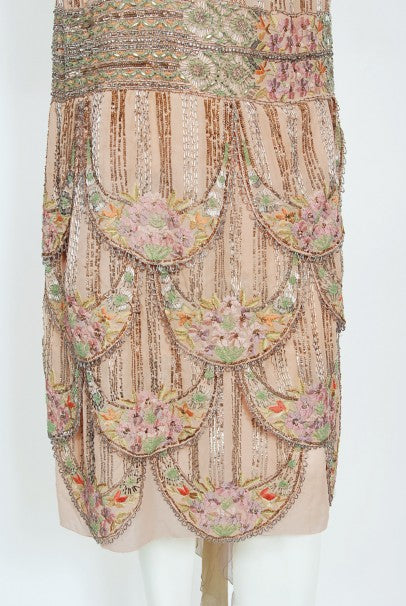 1920&#39;s Beaded Embroidered Blush-Pink French Couture Silk Petal Deco Dress
