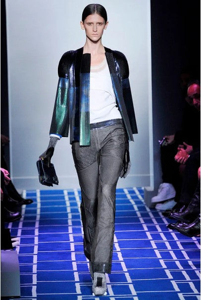 2009 Balenciaga Runway Iridescent Pleated Blue Silk Bell-Sleeve Jacket w/ Tags