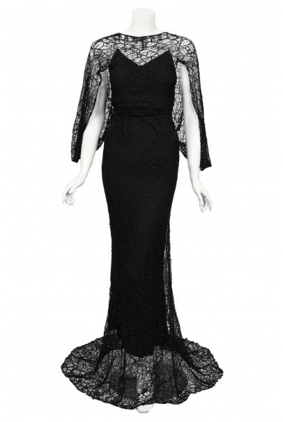 1930&#39;s Molyneux Haute Couture Black Lace Winged Sleeve Bias-Cut Gown