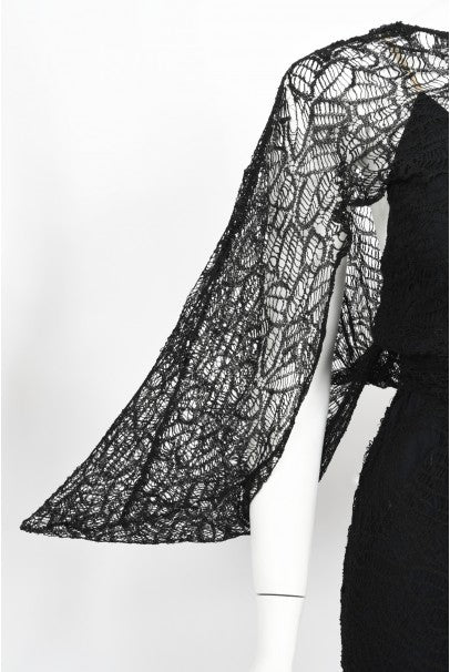 1930&#39;s Molyneux Haute Couture Black Lace Winged Sleeve Bias-Cut Gown