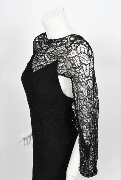 1930&#39;s Molyneux Haute Couture Black Lace Winged Sleeve Bias-Cut Gown