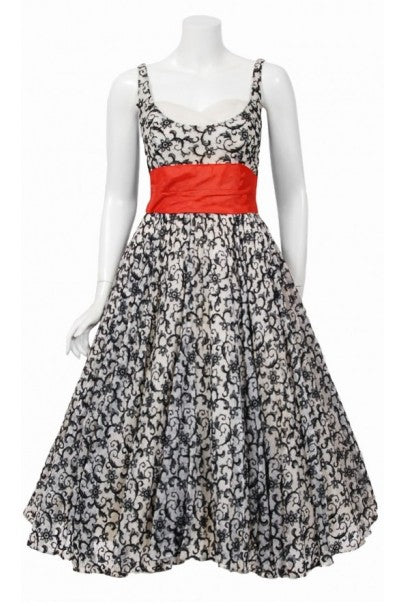 1950&#39;s Will Steinman Embroidered Ivory Chiffon Sweetheart Sash-Bow Dress