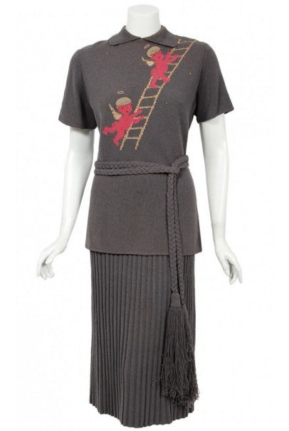 1940&#39;s Mimi Pearce Couture Novelty Climbing Cupids Hand-Knit Belted Skirt Set